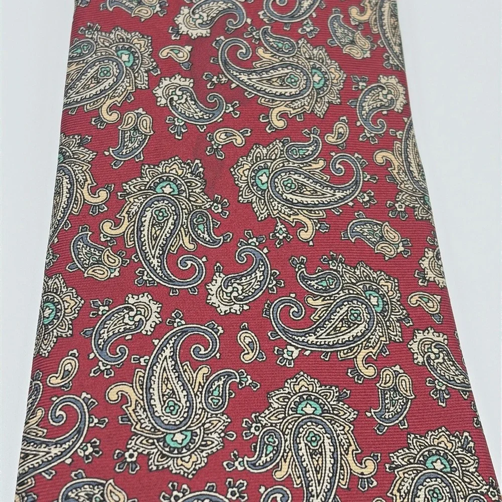 Liberty of London Necktie Mens OS Red Paisley Silk Made in USA Vintage Tie